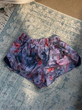 Lululemon Patterned Hotty-Hot shorts 2.5", size 4 *discontinued color*